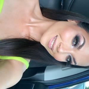 Meet your Posher, Raquel